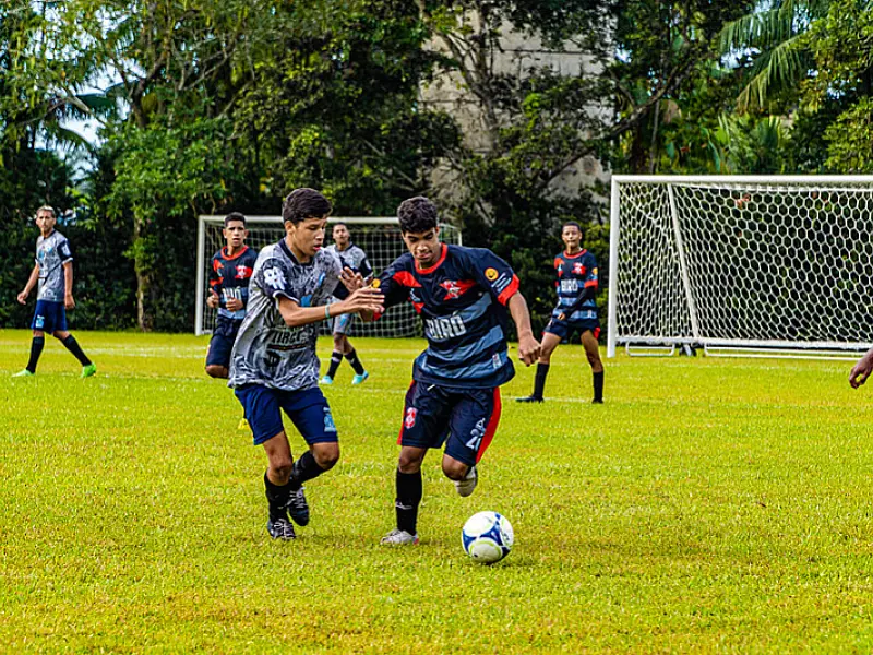 Bertioga promove competição de futebol de base com seis categorias