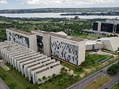 STJ empossa três ministros indicados por Lula