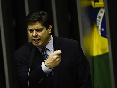 Reforma tributária será fatiada, confirma Baleia Rossi