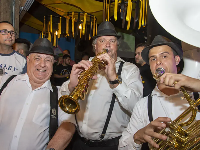 Cidade de Guarujá promove 8ª Oktoberfest Rudy's Bar