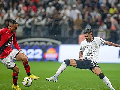 Com gol no fim, Corinthians vence Atlético-GO e volta ao G4 do Brasileiro