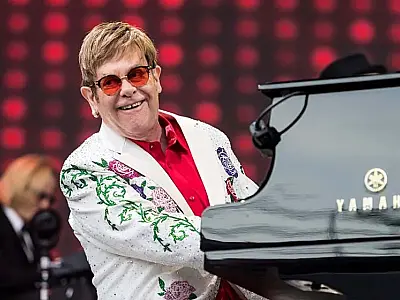 Elton John faz turnê mais lucrativa da história em despedida dos palcos
