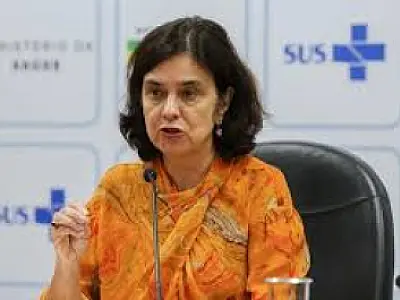 Brasil passa a adotar esquema de dose única contra o HPV