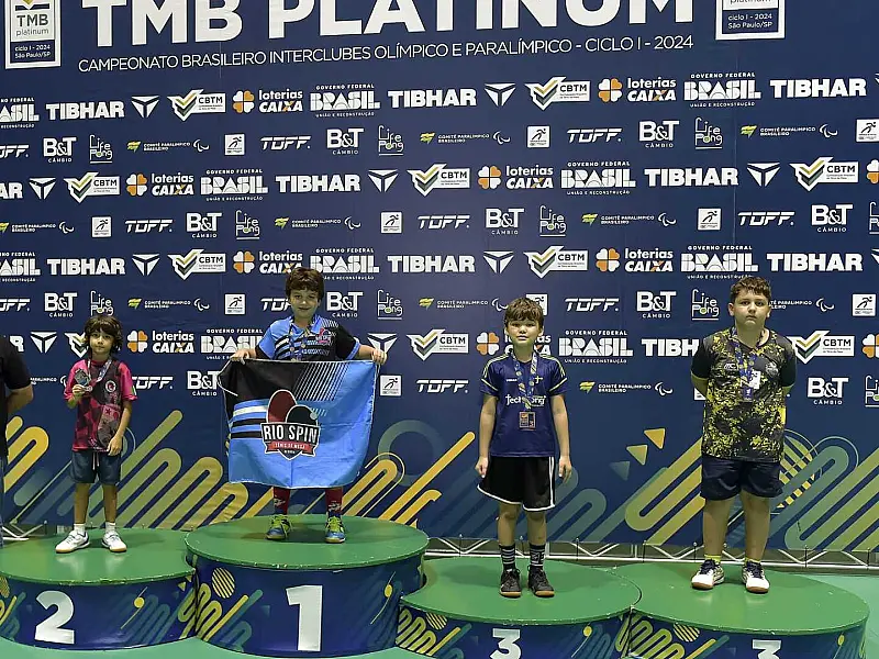 Joia do tênis de mesa de Bertioga brilha em competição