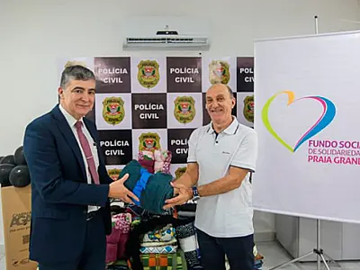 Polícia Civil doa cobertores e agasalhos para o Fundo Social de Solidariedade