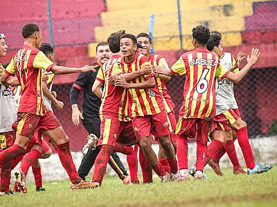 De virada, sub-14 do Jabaquara vence a Portuguesa Santista no Campeonato Paulista