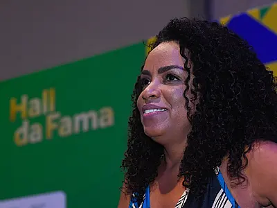Fofão assume comando da seleção sub-17 feminina