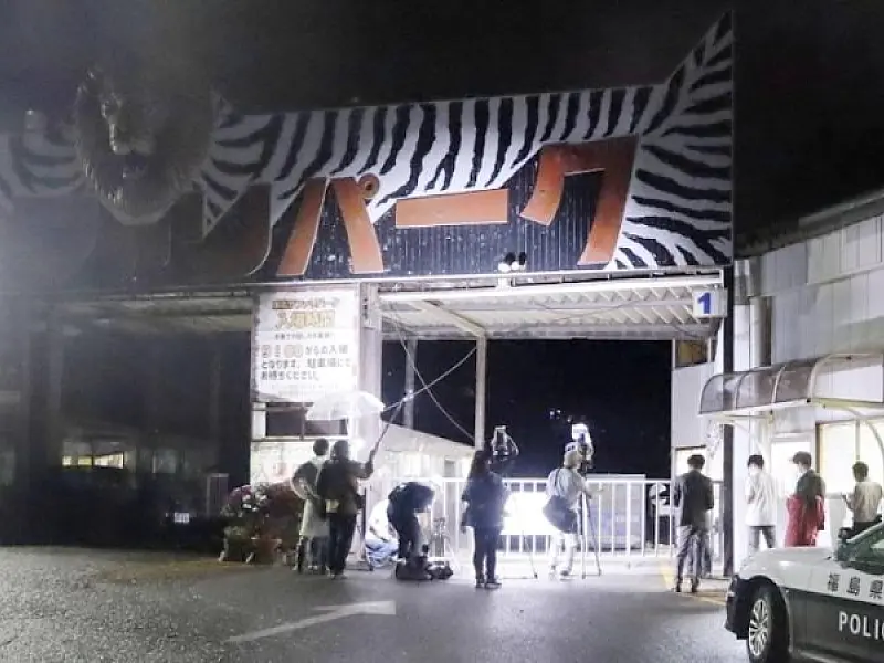 Tratador morre após ser atacado enquanto alimentava leão em zoo do Japão