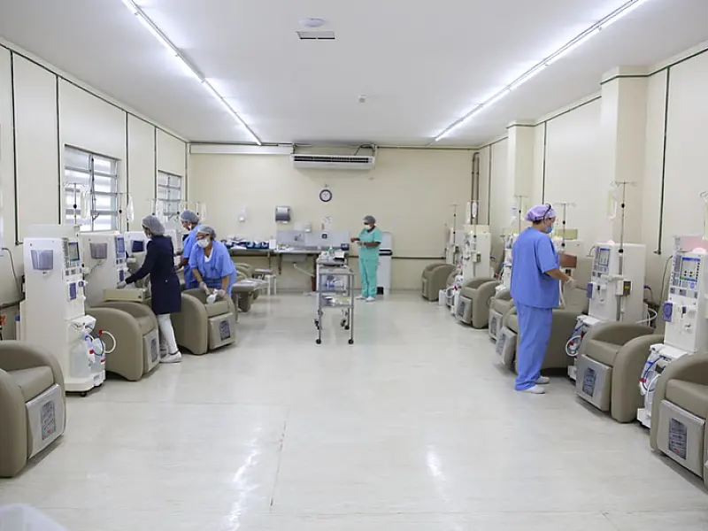 Ambulatório de Hemodiálise de Guarujá é revitalizado e realiza 2 mil sessões mensais