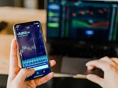 Aplicativos viram principal meio para investir, mostra pesquisa