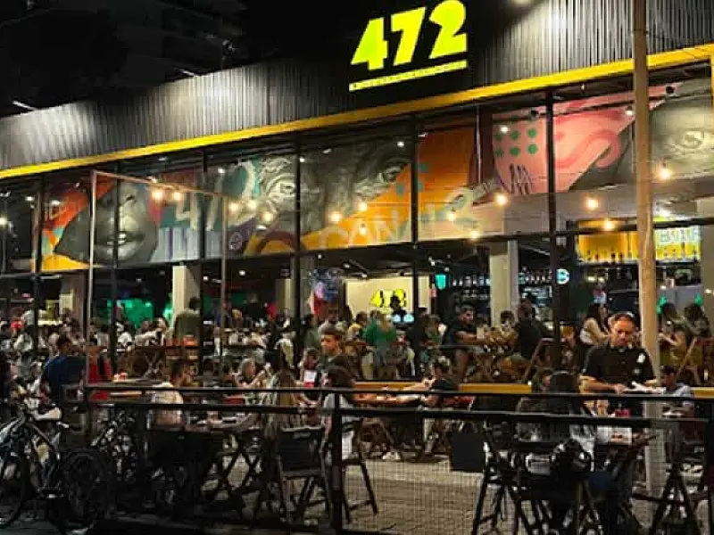 472 Bar: O sonho entre amigos que se tornou referência em Santos