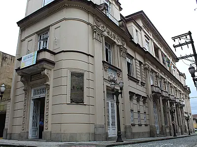 Associação Comercial de Santos promove evento sobre câmbio e comércio entre Brasil e China