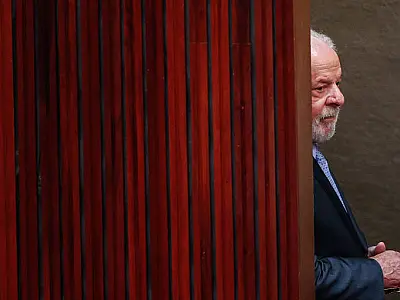 TSE julga ações de cassação e inelegibilidade de Lula pedidas por Bolsonaro