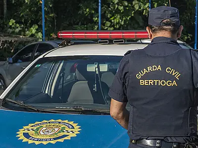 Homem é capturado pela GCM de Bertioga por furto de tampa de bueiro