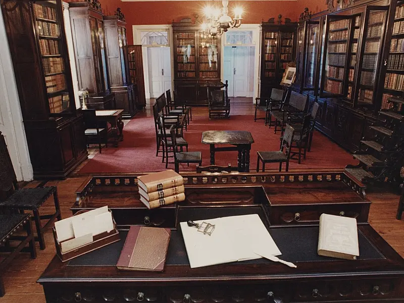 Preso ladrão de livros raros