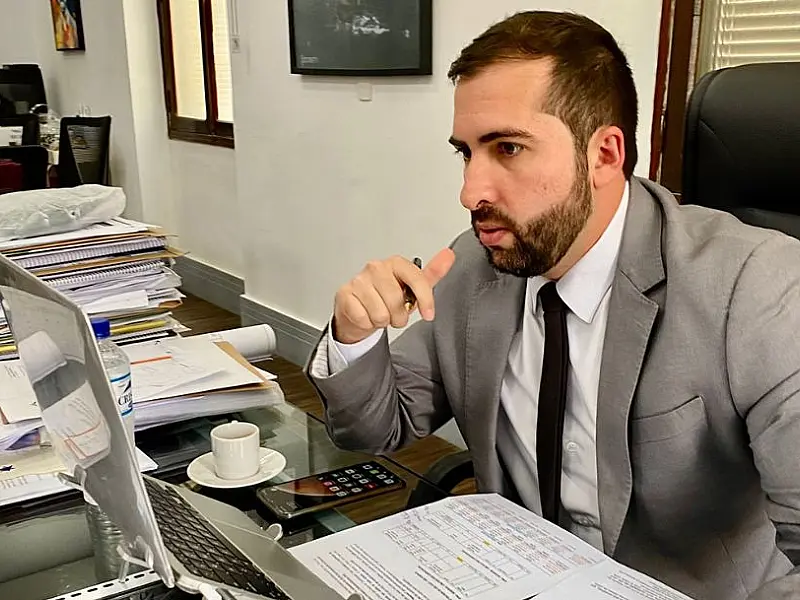 Kayo Amado representa Fundo Nacional dos Prefeitos em audiência pública