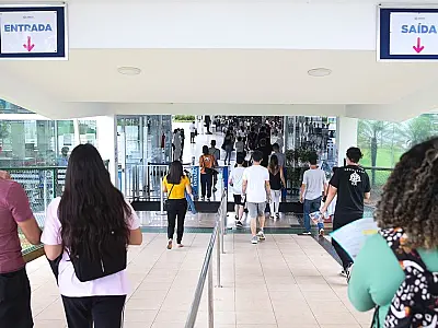 Contribuição de mulheres da saúde é tema de redação