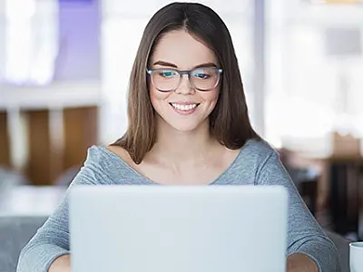 Mais de 160 mil vagas em cursos de qualificação profissional são disponibilizadas para mulheres