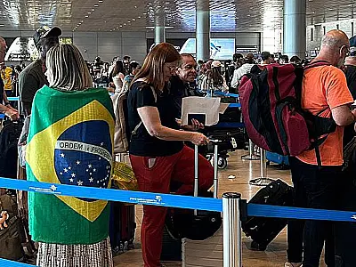 Chega a Brasília primeiro avião trazendo brasileiros de Israel