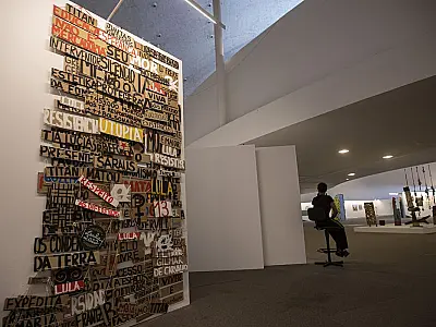 Um mês após atos golpistas, exposição em Brasília celebra a democracia