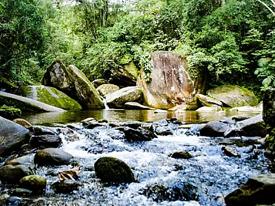 Prefeitura de Mongaguá realiza Turismo Solidário e arrecada alimentos para afetados pelas chuvas