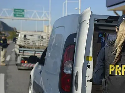 Polícia Rodoviária intensifica ações em estradas neste Carnaval