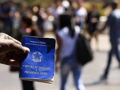 Desemprego sobe a 8,8% e atinge 9,4 milhões no primeiro trimestre