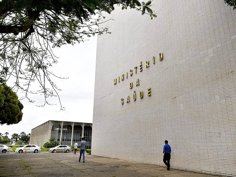 Ministério da Saúde faz doação de medicamentos a Cuba, que enfrenta escassez