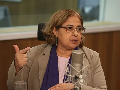 Ministra pede mobilização em defesa de políticas para mulheres