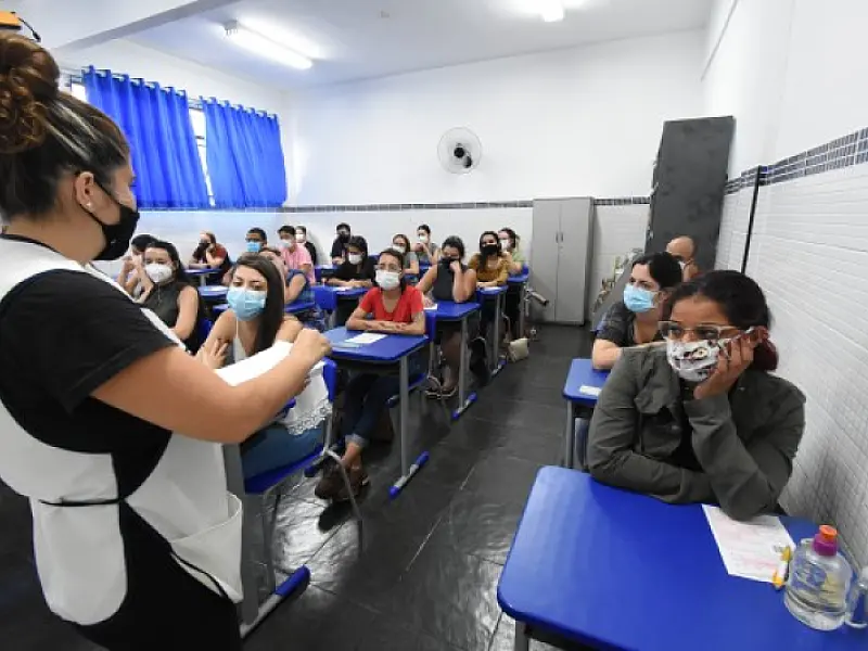 Prefeitura de PG prorroga prazo de validade de três concursos públicos
