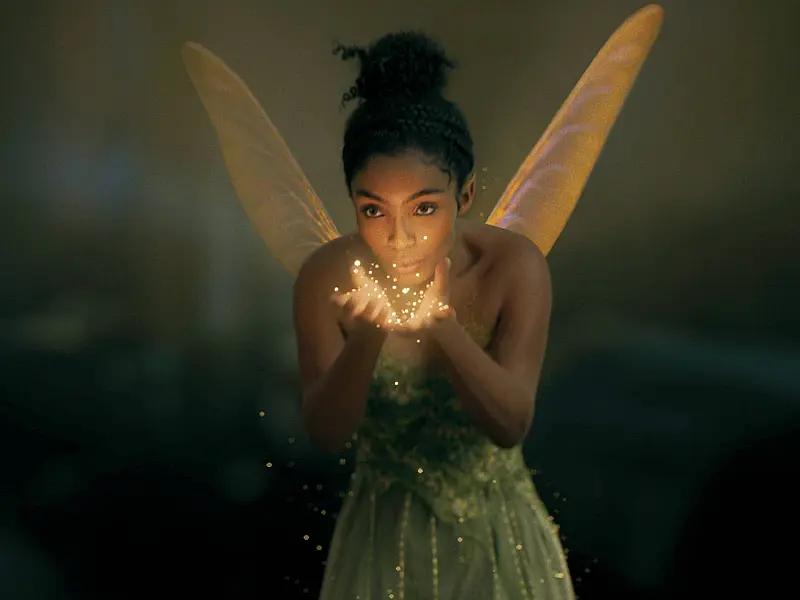 Boa direção de 'Peter Pan & Wendy' injeta gás em Hollywood decadente