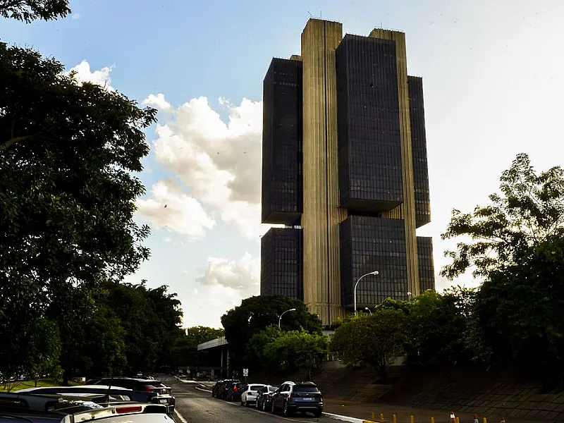 Banco Central conta com cenário econômico mais favorável