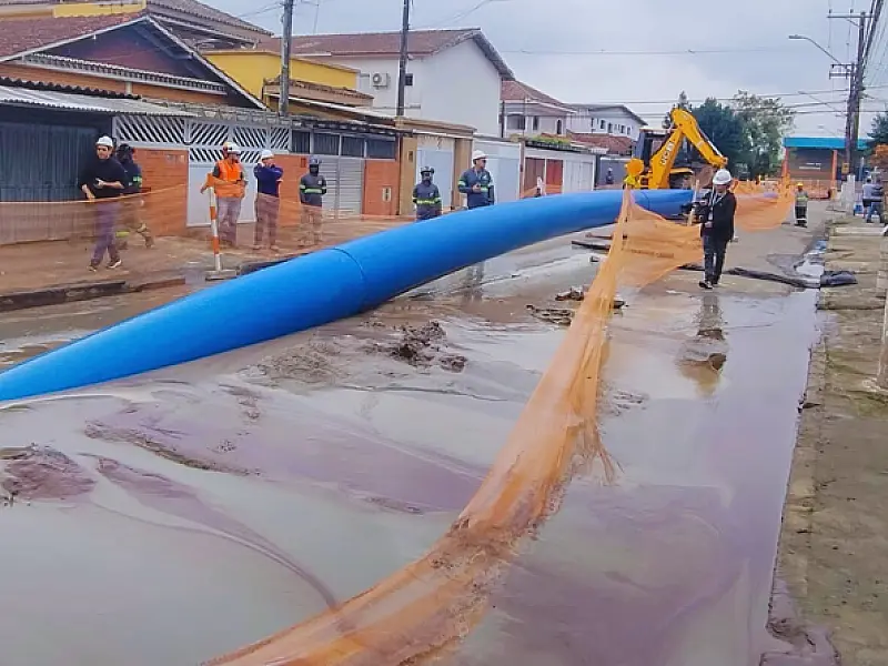 Sabesp avança em obra subaquática para levar água de Santos ao Guarujá