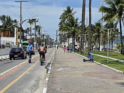 Guarujá cria regras para circulação de ciclomotores e bicicletas elétricas