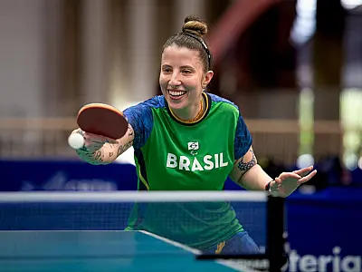 Mesatenista santista conquista ouro e bronze em Aberto Paralímpico Internacional