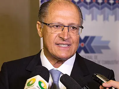 Alckmin receberá dois salários como ministro e vice-presidente?
