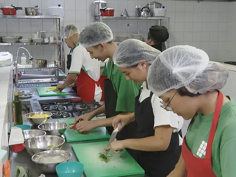 Taxa de desemprego recua em 7 estados no terceiro trimestre, diz IBGE