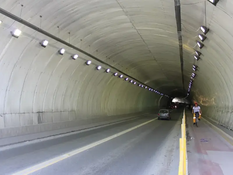 Túnel da Vila Zilda e vias de Guarujá, serão interditadas para obras da Sabesp