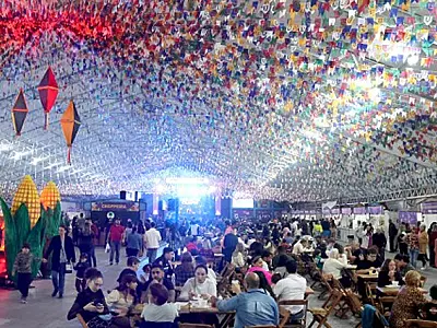 Muita música e comidas típicas agitam o quarto final de semana da Vila Junina de Praia Grande