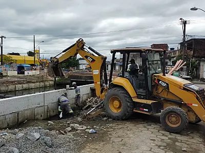 São Vicente inicia reurbanização da Avenida Eduardo Souto