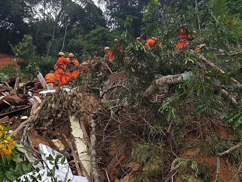 Identificadas mais cinco vítimas do temporal na cidade de Petrópolis