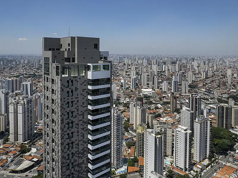 Vendas de imóveis fecham 2021 com alta de 12,8%, mas perdem força no fim do ano