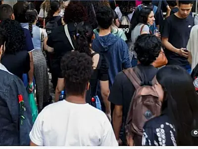 Estudantes começam a receber primeira parcela do Programa Pé-de-Meia