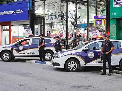 Guarujá realiza Operação Papai Noel para reforço da segurança nas compras de Natal