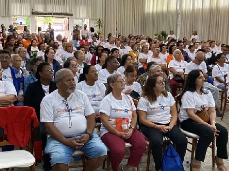 Coral Raízes da Serra emociona na abertura da 'Semana da pessoa na Melhor Idade'