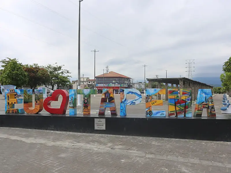 Obras de acesso ao Aeroporto interditam avenida em Vicente de Carvalho