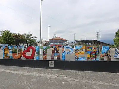 Obras de acesso ao Aeroporto interditam avenida em Vicente de Carvalho