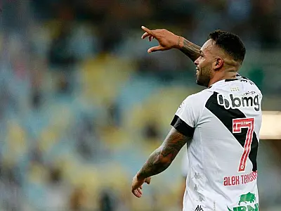 Vasco vence Botafogo no Maracanã para entrar no G4 do Carioca
