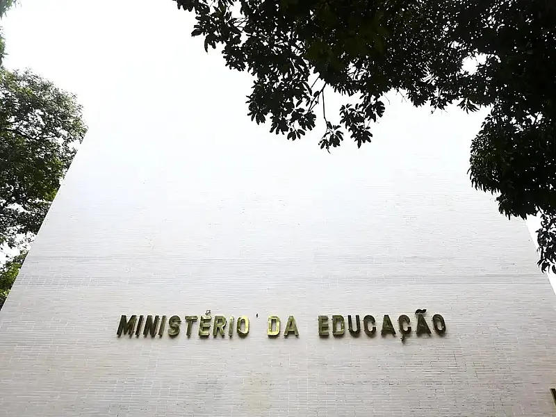 Governo deve repassar R$ 19 bilhões do salário-educação em 2024