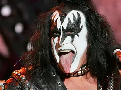 Gene Simmons, baixista do Kiss, passa mal em Manaus e show é interrompido
